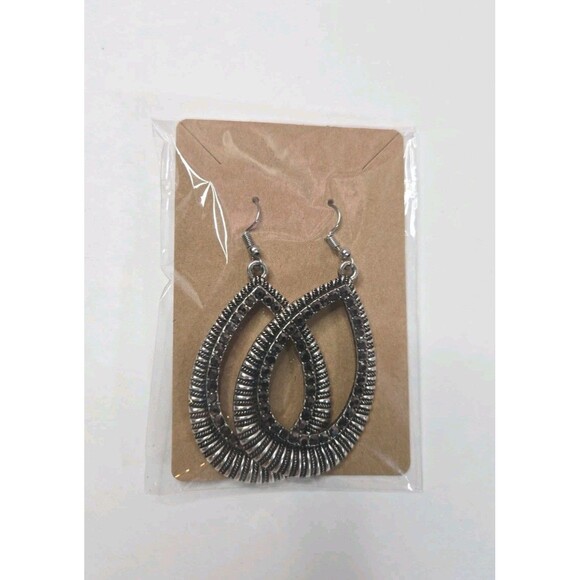 Jewelry Lot Skull Spooky Gothic Skeleton Theme Clean Curated Bundle Free Gift - Picture 13 of 16